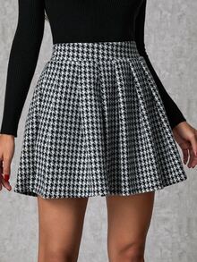 EURMUSE Plus Size 100% Cotton Women's Houndstooth Patterned Knitted Mini Skirt With Elastic Waist - أبيض وأسود - مشاهدة 4