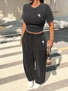 Muchica Plus Size Women's Spring/Summer Knight Embroidery T-Shirt And Pants 2 Pieces Set - Dark Grey - View 5