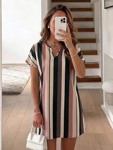 SHEIN LUNE Vestido básico de cambio de manga corta raglán con cuello en pico a rayas de colores para mujer - Multicolor - Ver 1