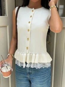 Serisse 女款蕾絲飾邊荷葉邊針織背心 早午餐穿搭 乳白色 秋季 法式優雅 - 米色 - 查看 7