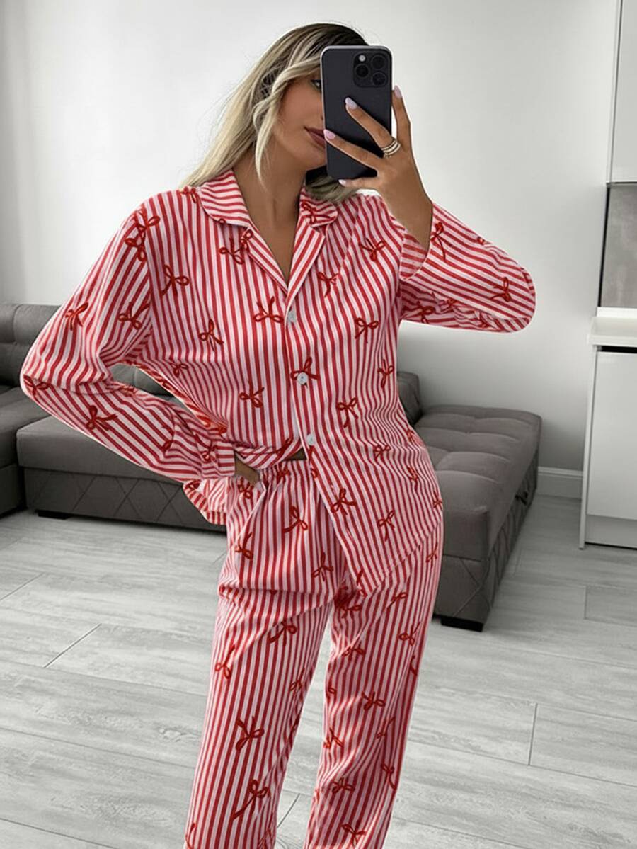 SHEIN مجموعة بيجامة منزلية للنساء مقاس كبير مكونة من قطعتين، أمامها أزرار مع نمط مخطط وأسفلها نمط