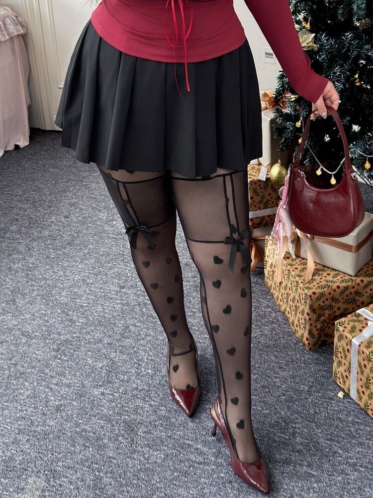 CovetEZ Plus Size Women Heart Print Bow Decor Black Tights,Summer Classy Date Night Sheer Pattern Tights,Casual Versatile Everyday Leggings For Women - Black - View 3