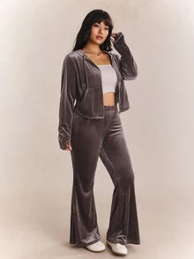 CovetEZ 2件組大尺碼女款天鵝絨連帽外套與純色內搭褲，休閒套裝，深紫色，適合秋冬約會之夜、居家休閒穿著 - 棕色 - 查看 8
