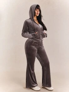 CovetEZ 2件組大尺碼女款天鵝絨連帽外套與純色內搭褲，休閒套裝，深紫色，適合秋冬約會之夜、居家休閒穿著 - 棕色 - 查看 7