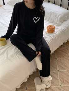 Teen Girl Korean Style Heart Graphic Pajama Set, 2pcs Long Sleeve Top & Elastic Waist Pants, Soft Fall Winter Loungewear - Black - View 2