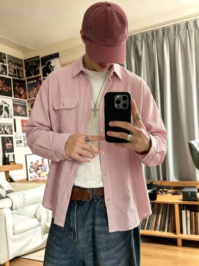 Resyla Men Vintage Retro Style Red And White Vertical Striped Pocket Lazy Casual Lapel Open Front Long Sleeve Loose Fit Men's Shirt