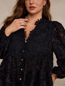 Freevana 女款大尺碼優雅通勤蕾絲拼接上衣 - 黑色 - 查看 3