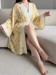 Dazy Plus Floral Print Happy Puppy Pattern Patchwork Contrast Loose Plus Size Women Spring Summer Nightgown - Yellow - View 3
