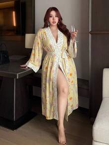 Dazy Plus Floral Print Happy Puppy Pattern Patchwork Contrast Loose Plus Size Women Spring Summer Nightgown - Yellow - View 4