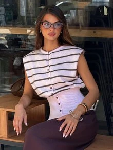 Aloruh Women's Autumn/Winter New Pink Striped Round Neck Cinched Waist Loose Single-Breasted Cardigan Sweater, Suitable For Back To School, Casual, Warm, Short Sleeve, Layering, Commuting, Daily, Streetwear - Pink - View 4