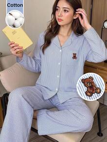 Girlism 青少年女孩秋冬款藍白條紋梭織簡約法式風泰迪熊貼布裝飾翻領拼接長袖長褲舒適休閒梭織睡衣套裝 2件組 - 藍白色 - 查看 1