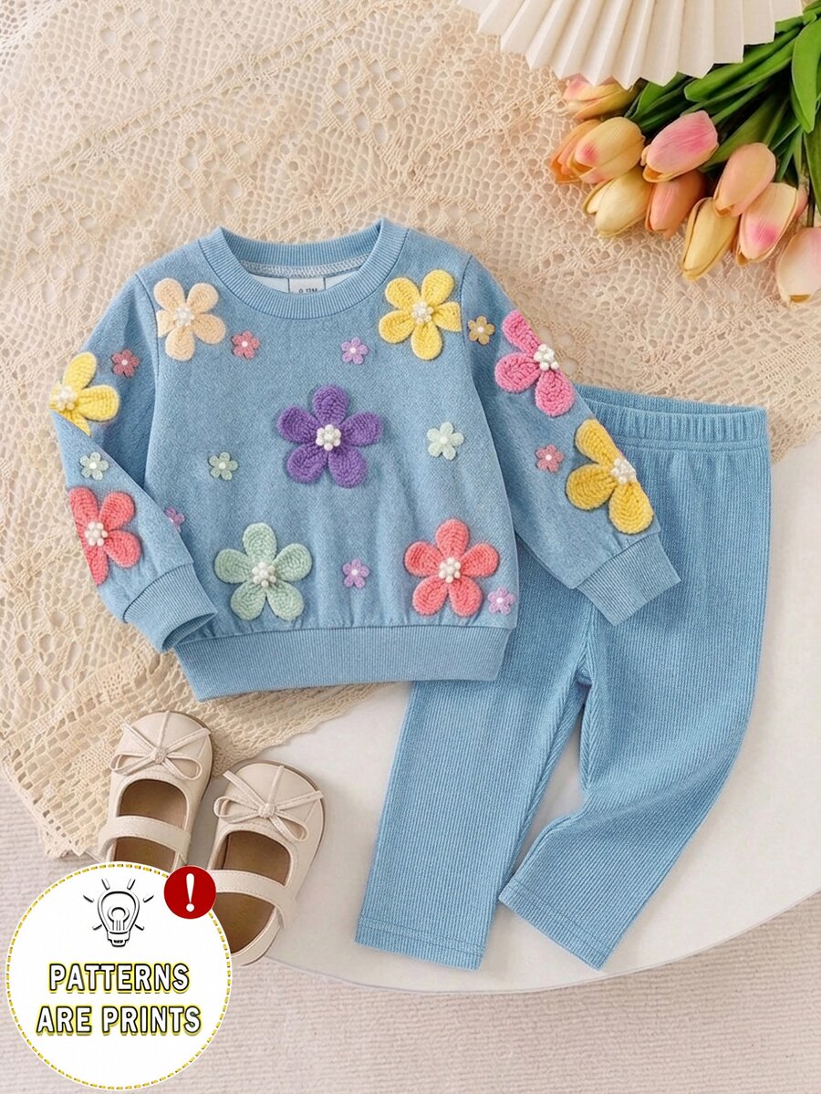 SHEIN Playful Pals 2件組女嬰春夏藍天色甜美可愛 Daddy's Girl 3D鉤編花圓領長袖上衣褲子套裝 親子款 - 藍色 - 查看 1