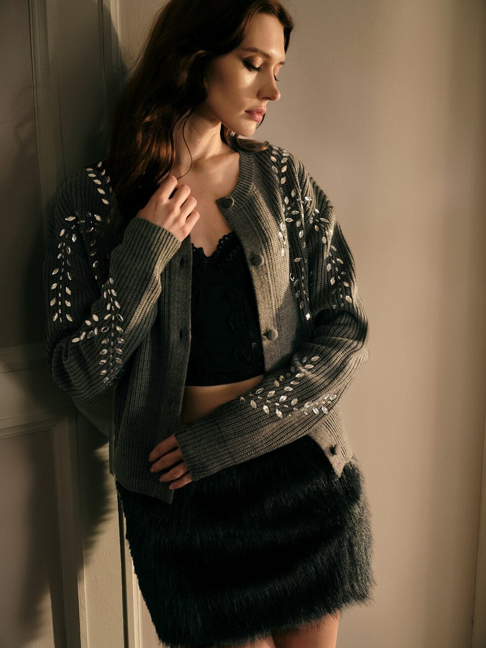 MOTF RHINESTONE DECORATED FRONT BUTTON LONG SLEEVE CARDIGAN