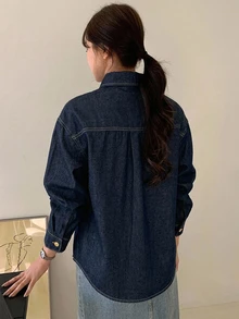 DAZY 淺洗藍色領口口袋寬鬆長袖牛仔襯衫 春夏秋季 - 藍色 - 查看 4