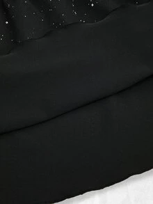Olithes 女士春夏新款黑色亮面面料吊带系腰双层荷叶边下摆休闲日常连衣裙，适合外出、工作、约会、派对、聚会、下午茶等场合。 - 黑色 - 查看 5