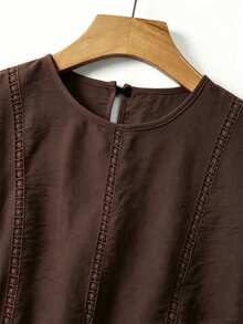 SHEIN 2026 New Summer Women's Holiday Casual Blouse, Patchwork Dyed Lace Puff Sleeve Blouse, Loose H-Line Women's Blouse, Vacation Lazy Style Round Neck Women's Blouse, Puff Sleeve Short Sleeve Women's Blouse - Mocha Brown - View 5