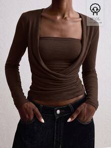 ATUI Studio Cross Wrapped Fake Gray Long Sleeved Top, Square Neckline, Minimalist Daily Commuting T-Shirt - Coffee Brown - View 3