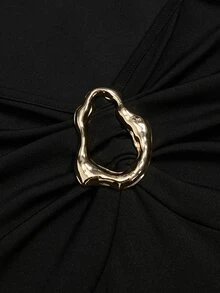 Fine & Folde Gaun Pendek Slim Fit Warna Hitam Polos untuk Wanita, Lengan Panjang Elastis, Leher Persegi, Model Berpilin di Depan, Dekorasi Cincin Logam, Hem Berumbai Kontras Putih, Melangsingkan - MultiWarna - View 5