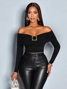SOLERSUN Women's Cold Shoulder Ruched Long Sleeve Top, Buckle Detail Slim Fit Bodycon Skin Stretch T Shirt Club Night Club Night Out Black Fall Sexy - Black - View 6