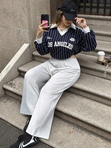SHEIN EZwear 大码女式休闲黑色侧条纹裤，简约时尚，适合日常休闲穿着、毕业季、返校季、毕业典礼、女教师着装等场合。这款阔腿运动裤舒适宽松，版型宽松，适合各种场合。 - 淺灰色 - 查看 6