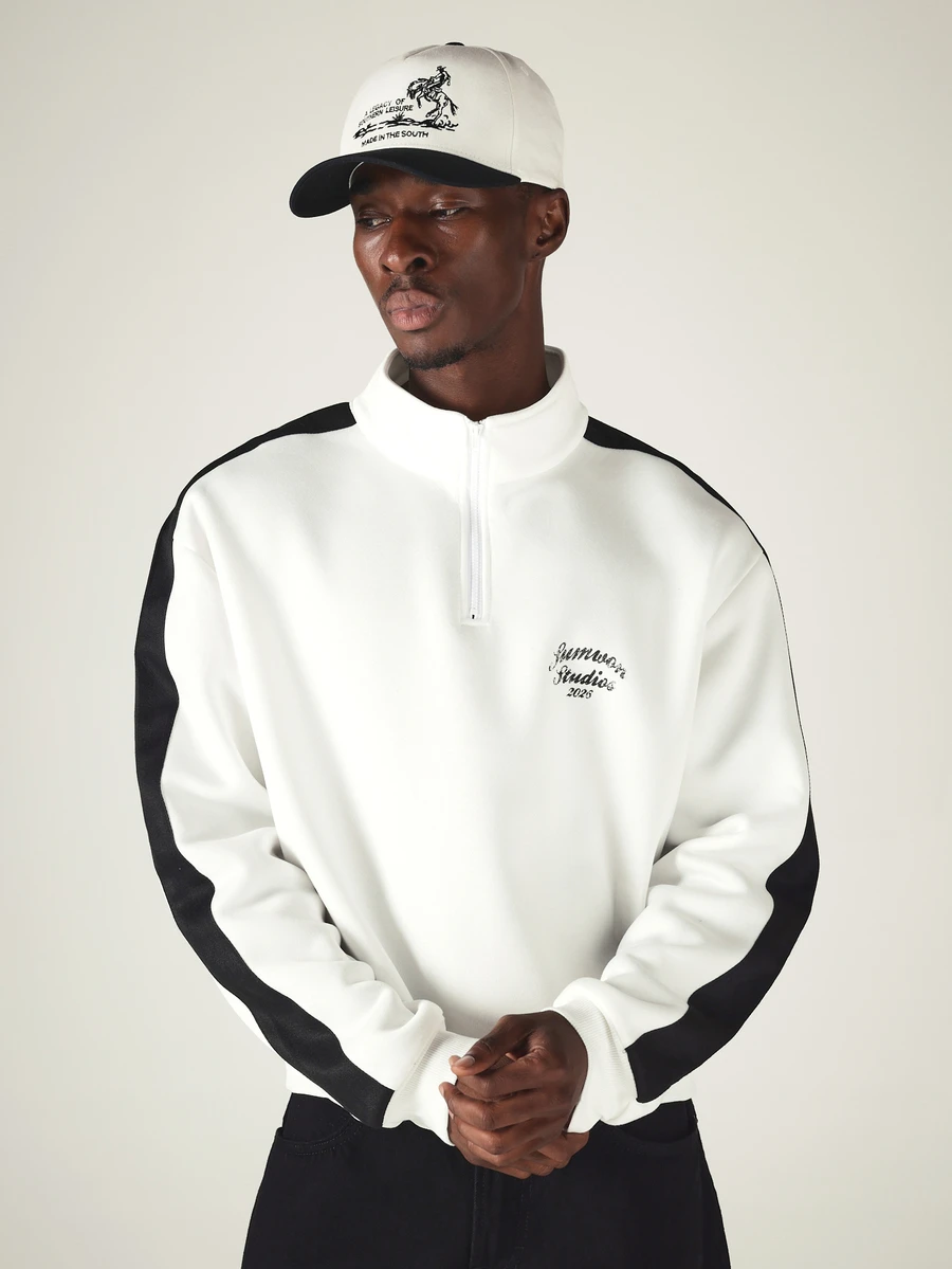 SUMWON Half-Zip Sweatshirt With Contrast Panel Stripe Detail And Script Logo Print For Fall Winter - White - View 1