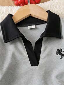 SHEIN Playful Pals 女童學院風 Polo 領兩件套，海軍藍對比領長袖上衣 + 高腰寬腿褲，經典馬術刺繡休閒套裝，春夏秋冬百搭運動風，適合校園與日常穿著 - 灰色 - 查看 7