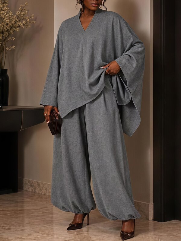 Veslaya 2026 Autumn Women's Plus Size New Arrival Anniversary Graduation Season Basic Versatile Commute Cruise Travel Casual Comfortable Multi-Occasion Lightweight Casual Wear Fashion Plus Size Apparel Premium Elegant Romantic Gray Loose V-Neck Wide Sleeve Top Long Cuffed Wide Leg Pants Set