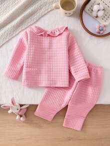 2pcs/Set Baby Girl Long Sleeve Pants Quilted Home Wear, Light Pink Ruffle Collar Plaid Simple Gentle Style, 3-Layer Quilted Air Layer Fabric, Baby Spring/Autumn Home And Daily Outings - Pink - View 2