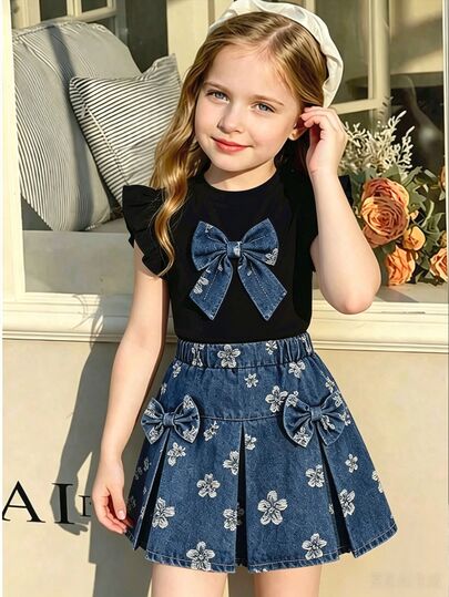 Souflis Souflis 2pcs/Set Girls' Spring/Summer Black Round Neck Flutter Sleeve T-Shirt With 3D Bow Decor Floral Jacquard Pleated Mini Skirt With 2 Bows Casual Outfit