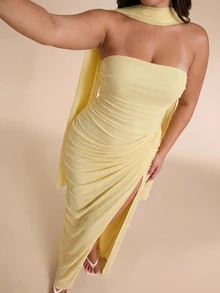 SHEIN Tall CURVE Vestido sin tirantes de talla grande, suave y versátil, con abertura frontal fruncida - Amarillo claro - Ver 5