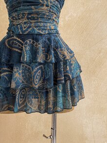 Soleia 秋冬復古斑馬紋領結V領抓褶網紗浪漫度假風女款短洋裝，夜店風 - 綠色 - 查看 6