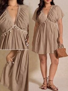 Elaquor Plus Size Women's Deep V-Neck Pleated Starfish Trim Fashion Dress - Apricot - View 4