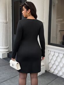 Easura Gaun Bodycon Lengan Panjang Kancing Depan Berwarna Hitam Ukuran Plus dengan Bahan Terstruktur, Cocok untuk Perjalanan dan Kencan di Musim Gugur - Hitam - View 2