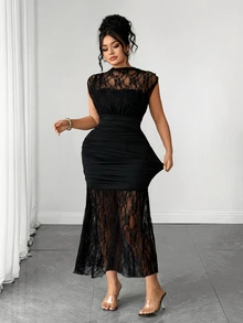 SHEIN PETITE CURVE Robe à fronces latérales en dentelle contrastée grande taille - Noir - Voir 5