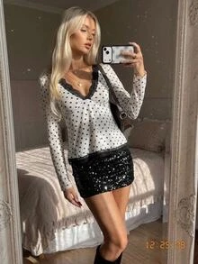 CovetEZ 女款白色與黑色波點印花蕾絲飾邊上衣，適合日場派對約會，秋季優雅風 - 黑與白 - 查看 2