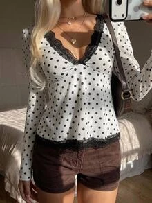 CovetEZ 女款白色與黑色波點印花蕾絲飾邊上衣，適合日場派對約會，秋季優雅風 - 黑與白 - 查看 1