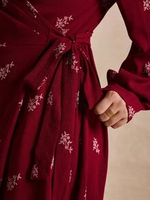 Écloséra Curve Plus Size Women's Best-Selling Elegant V-Neck French Style Dress With 3D Floral Contrast Color, Slimming Minimalist Asymmetrical Silhouette With Bow Waist Belt, Versatile For Daily Wear, Commuting, Dating, Gatherings, Inner Layer Or Outer Dress - Red - View 4