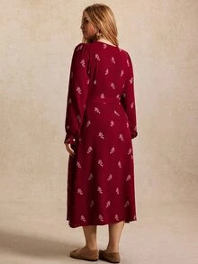Écloséra Curve Plus Size Women's Best-Selling Elegant V-Neck French Style Dress With 3D Floral Contrast Color, Slimming Minimalist Asymmetrical Silhouette With Bow Waist Belt, Versatile For Daily Wear, Commuting, Dating, Gatherings, Inner Layer Or Outer Dress - Red - View 3