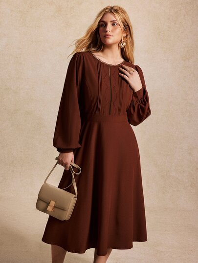 Écloséra Curve Plus Size Women's French Elegant Round Neck Lace Trim, Ruched Wave Embroidery Puff Long Sleeve Cinched Waist A-Line Long Dress, Suitable For Daily Commute And Casual Outings