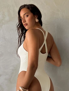 Aloruh Women's Elegant White One-Piece Swimsuit,Summer Holiday Deep V-Neck Open Back Bathing Suit With Metal Shell Decor,Beach Party Solid Swimwear - Beige - View 3