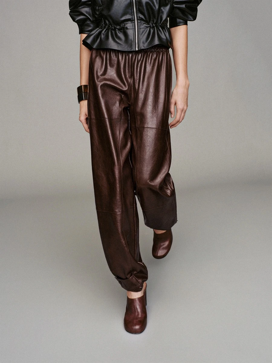 MOTF PREMIUM ELASTIC WAIST PU CUFFED LONG PANTS - Burgundy - View 2
