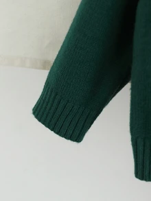 Souflis 女嬰針織套裝 2 件組，上衣與裙子，花卉重工刺繡圓領套頭毛衣，柔軟深綠色，甜美優雅田園風，簡約日常穿著，適合秋冬旅行、外出、派對、戶外玩耍與野餐 - 橄欖綠 - 查看 3