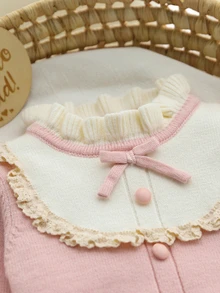 SHEIN Vintaside Kids 女嬰針織套裝 2 件組，法式蕾絲套頭上衣配手工蝴蝶結，可愛優雅粉色甜美針織長褲，舒適柔軟，適合日常穿著、外出、旅行、上學、秋冬、派對、休閒、假期 - 粉色 - 查看 5