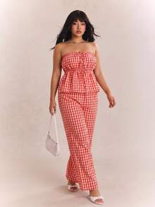 CovetEZ Spring/Summer New 2 Pieces Set: Textured Red & White Plaid Bandeau Top And Wide Leg Pants, Plus Size - Red and White - View 1
