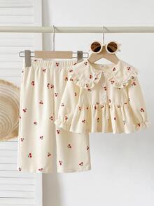 SHEIN Playful Pals 女嬰休閒可愛 Daddy's Girl 大學風翻領長袖上衣與長褲套裝，家庭拍照穿搭，紅白色，秋季 - 杏色 - 查看 4