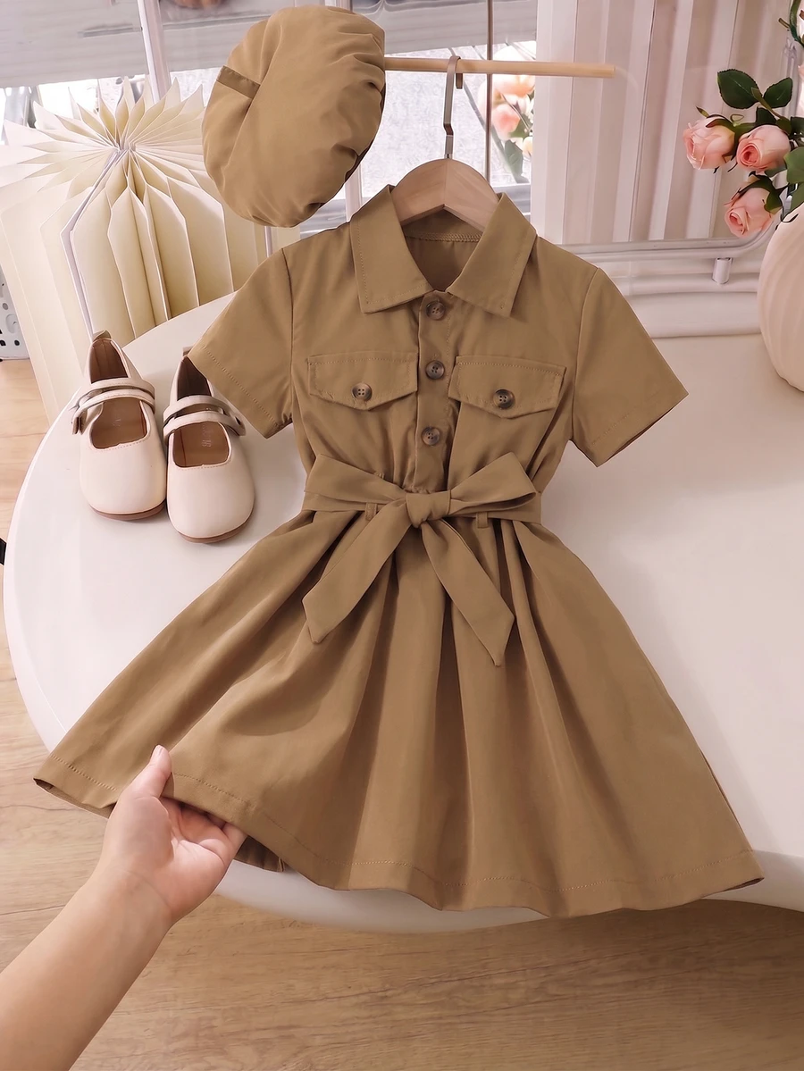 SHEIN Genkimix Kids 小女童翻蓋細節腰帶襯衫連衣裙和配件帽不附帶包 - 卡其色 - 查看 1
