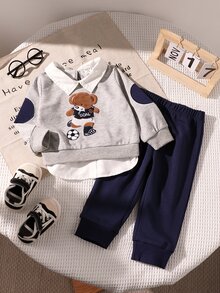 SHEIN Playful Pals 男婴 2 件套可爱熊和足球刺绣衬衫领 2 合 1 运动衫和运动裤秋冬套装，海军蓝，休闲装，适合户外、拍照、派对、学校开学 - 藍色 - 查看 6