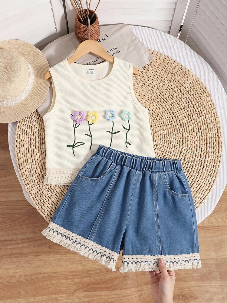 SHEIN Tween Girls 2pcs/Set Sweet Cute Textured Fabric Embroidery 3D Flower Pattern Denim Fringe Shorts Outfit Beige Sky Blue Summer Vacation Holiday - Apricot - View 1