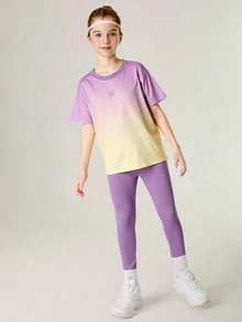 SHEIN 2 件青少年女孩 T 恤 + 紧身裤套装，瑜伽运动跑步健身弹性彩色校园街头时尚运动服 - 紫丁香色 - 查看 4