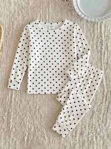 SHEIN KidsYoung 女孩秋冬休閒居家服 色塊荷葉邊復古圓點印花 T恤與長褲 2件套 黑白修身款 隨機 2件 - 黑與白 - 查看 5